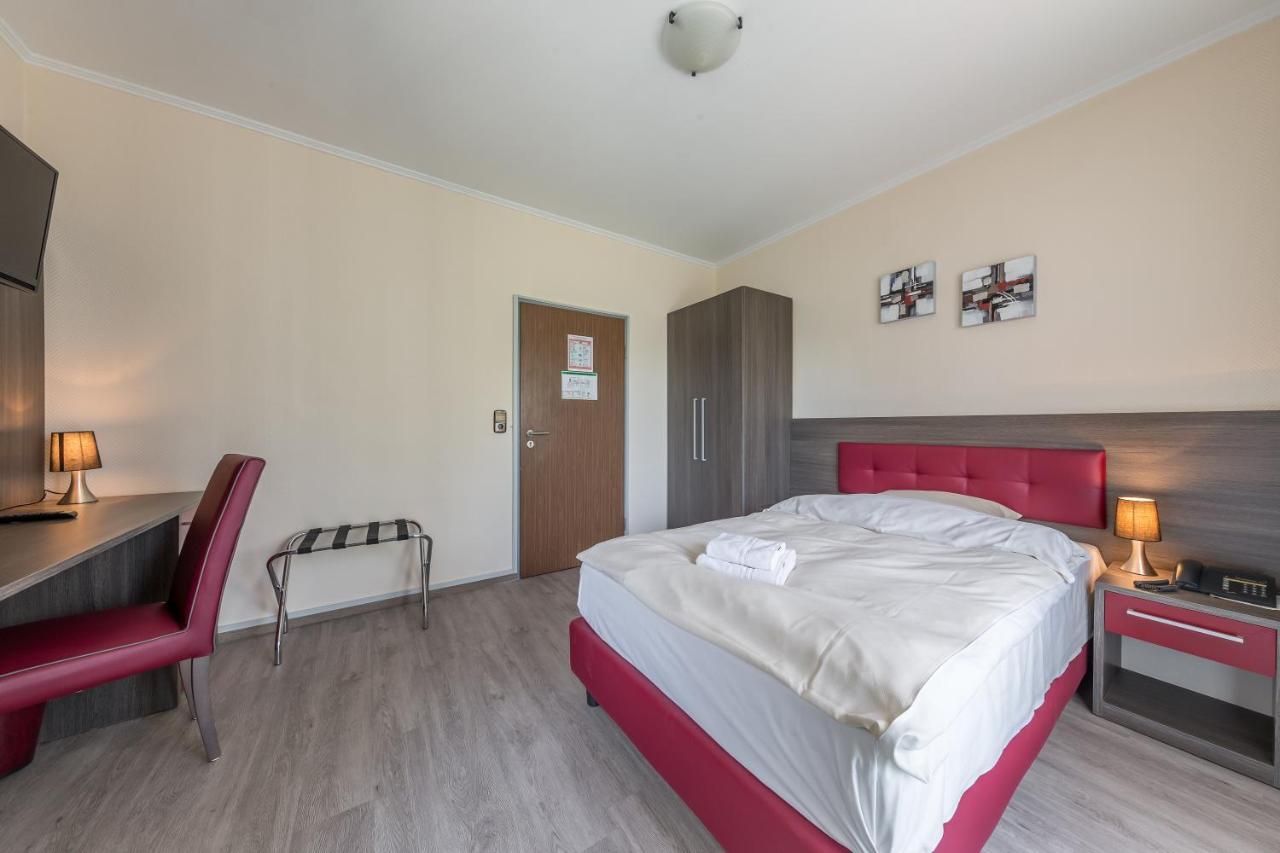 Klein Frankfurt Hotel 3*