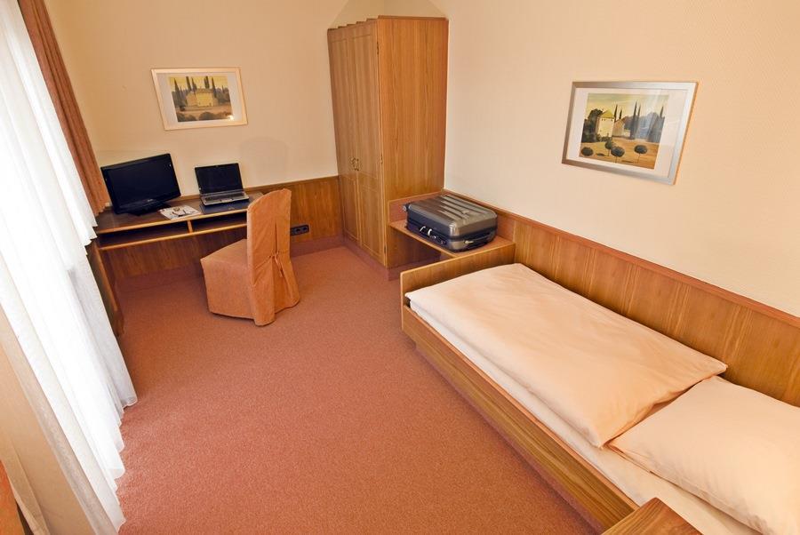 Klein Frankfurt Hotel 3*